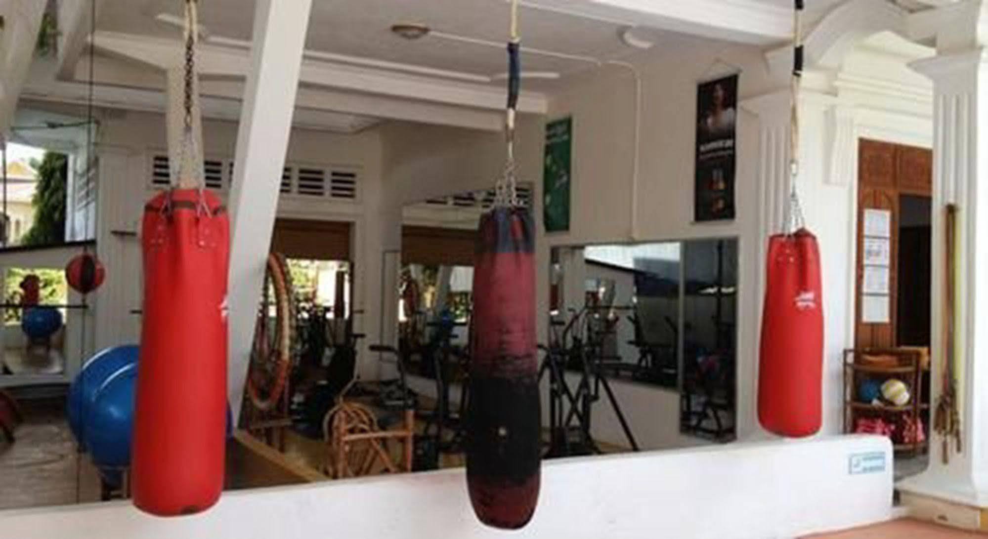 Fitness Resort Сиханоуквил Екстериор снимка